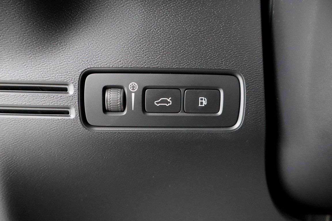 volvo-xc40-2022-hibrido-a-gasolina-1477cc