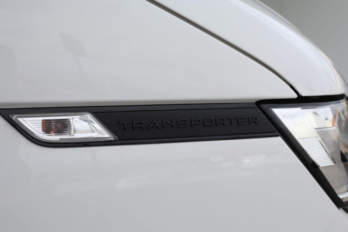 volkswagen-transporter-2024-diesel-1968cc