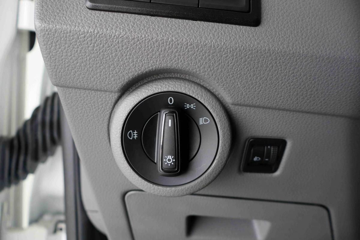 volkswagen-transporter-2024-diesel-1968cc