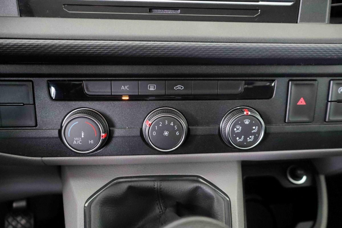 volkswagen-transporter-2024-diesel-1968cc