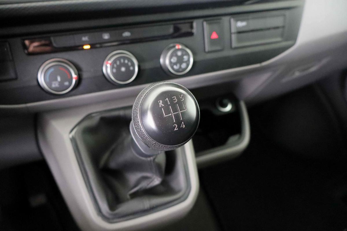 volkswagen-transporter-2024-diesel-1968cc