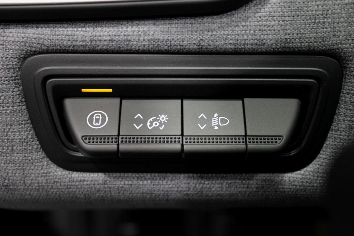 mitsubishi-colt-2025-gpl-999cc