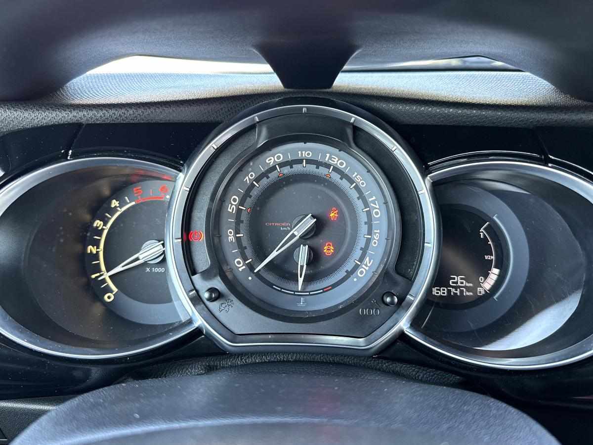 citroen-ds3-1-6-e-hdi-airdream-2014-diesel-1560cc
