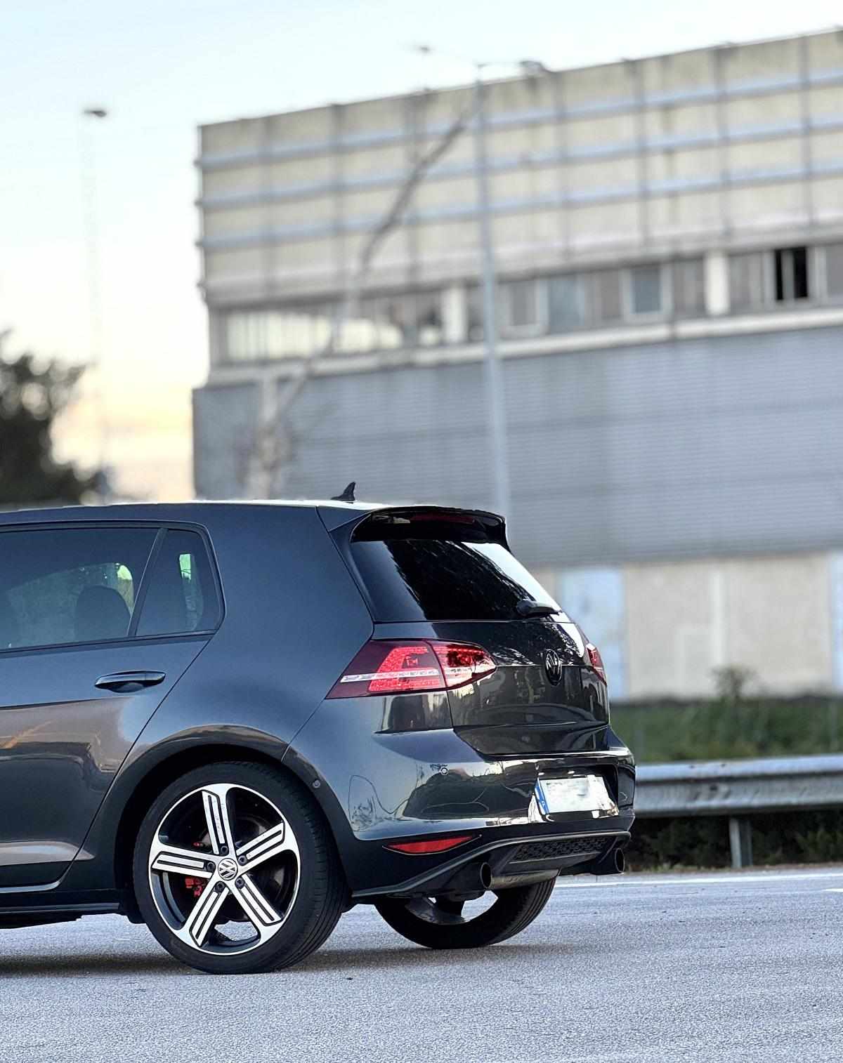 volkswagen-golf-gti-2-0-tsi-bluemotion-2014-gasolina-1984cc