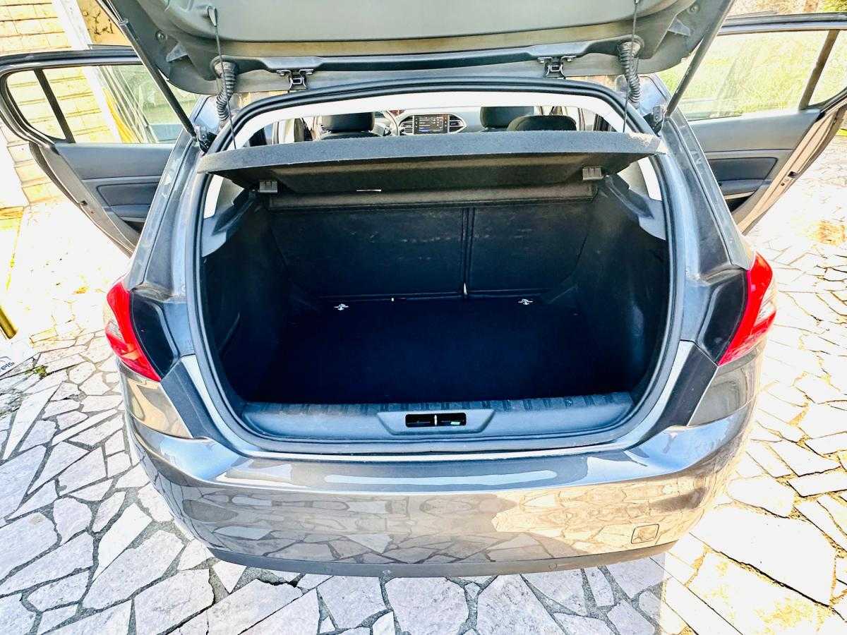 peugeot-308-2020-gasolina-1199cc