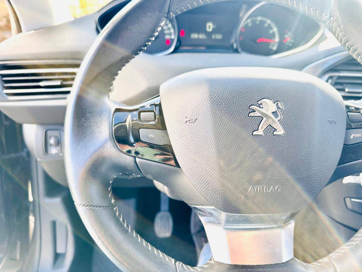 peugeot-308-2020-gasolina-1199cc