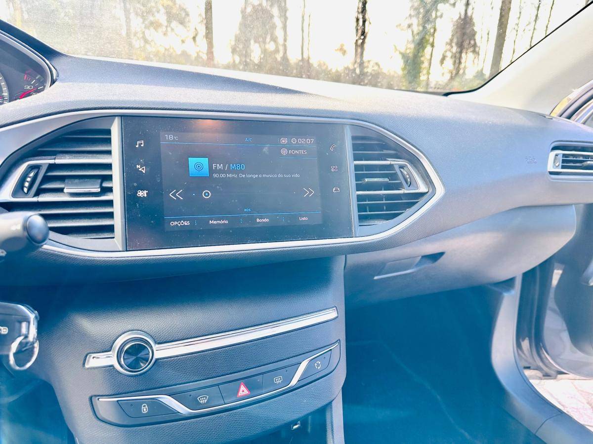 peugeot-308-2020-gasolina-1199cc