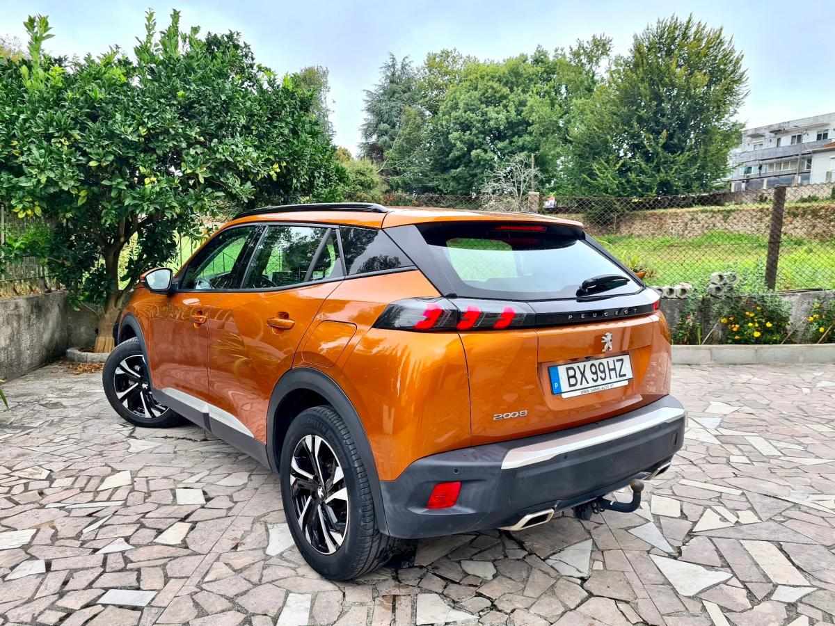 peugeot-2008-2020-gasolina-1199cc