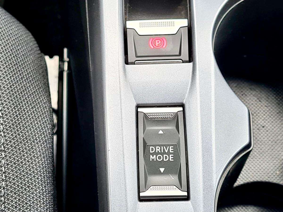 peugeot-2008-2020-gasolina-1199cc