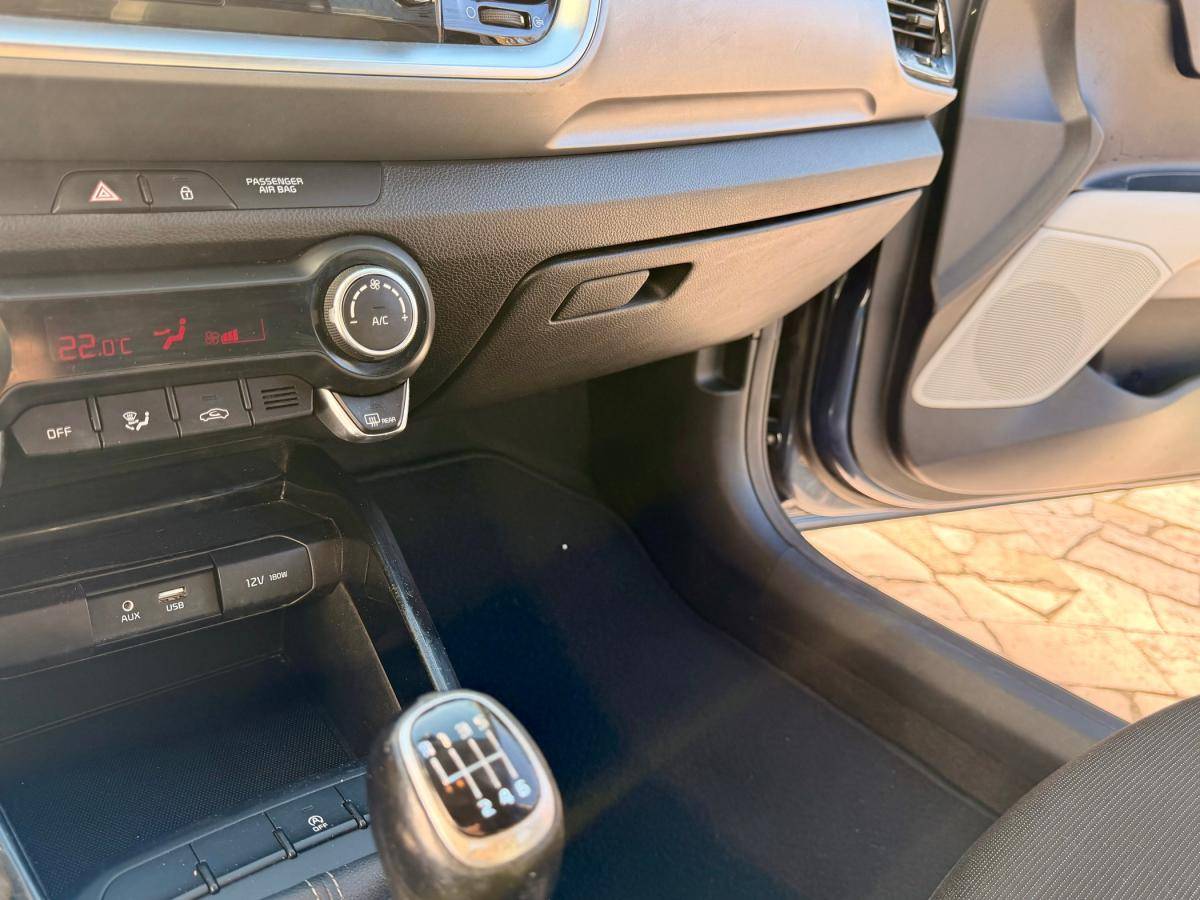 kia-stonic-2018-gasolina-998cc