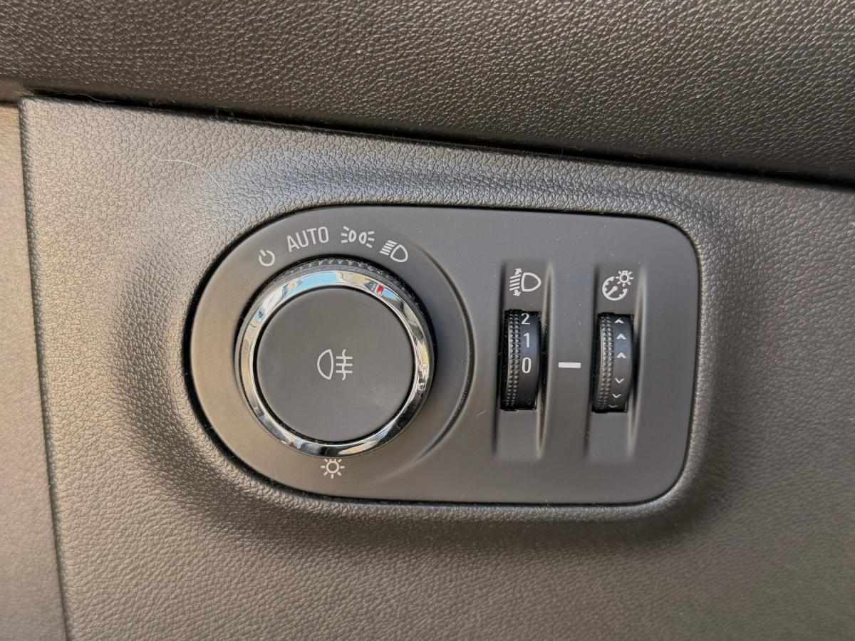 opel-adam-2013-gasolina-1398cc