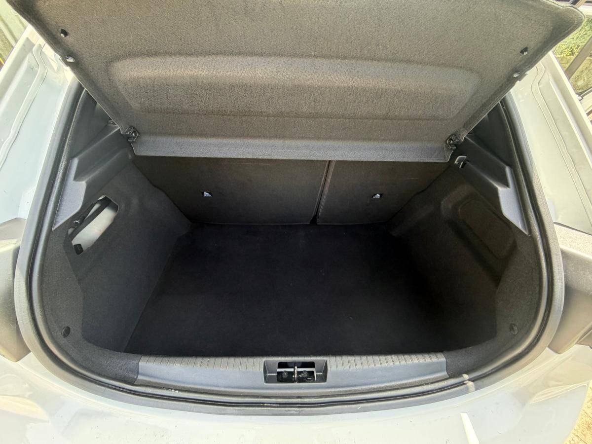 peugeot-208-2019-gasolina-1199cc