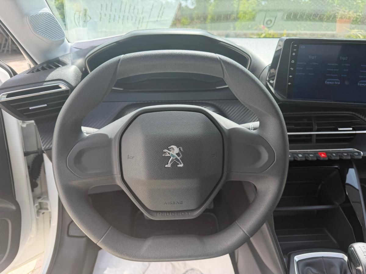 peugeot-208-2019-gasolina-1199cc