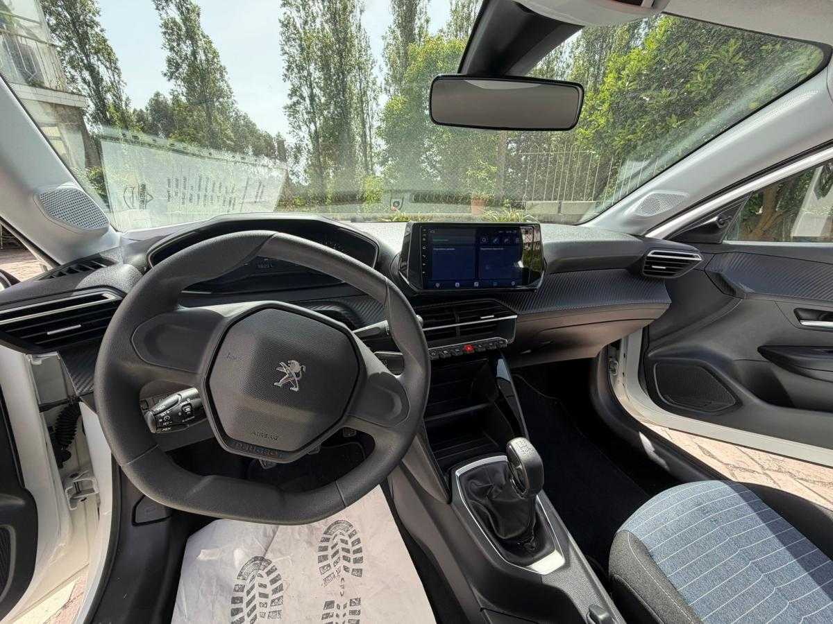 peugeot-208-2019-gasolina-1199cc