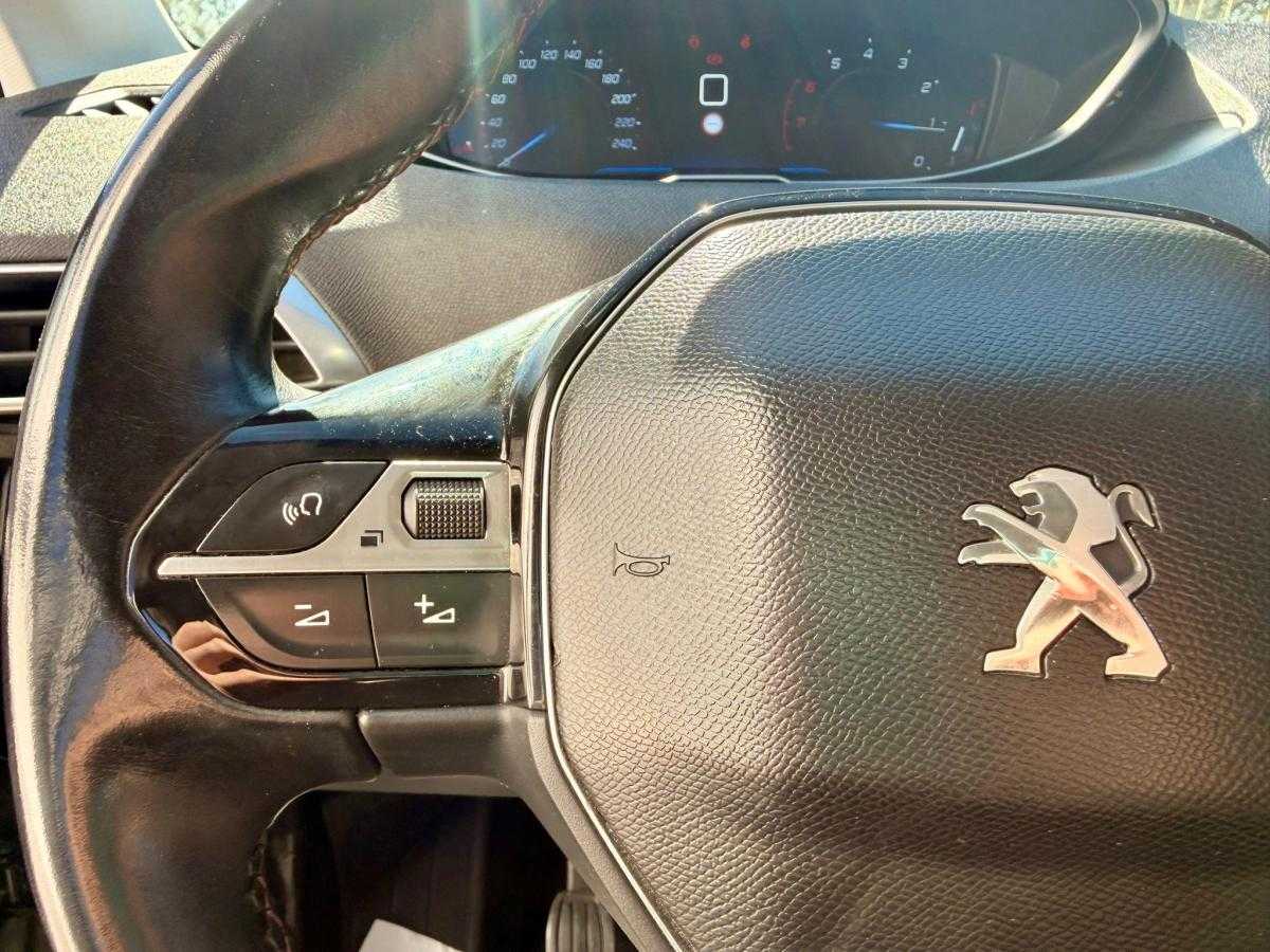 peugeot-3008-2017-gasolina-1199cc