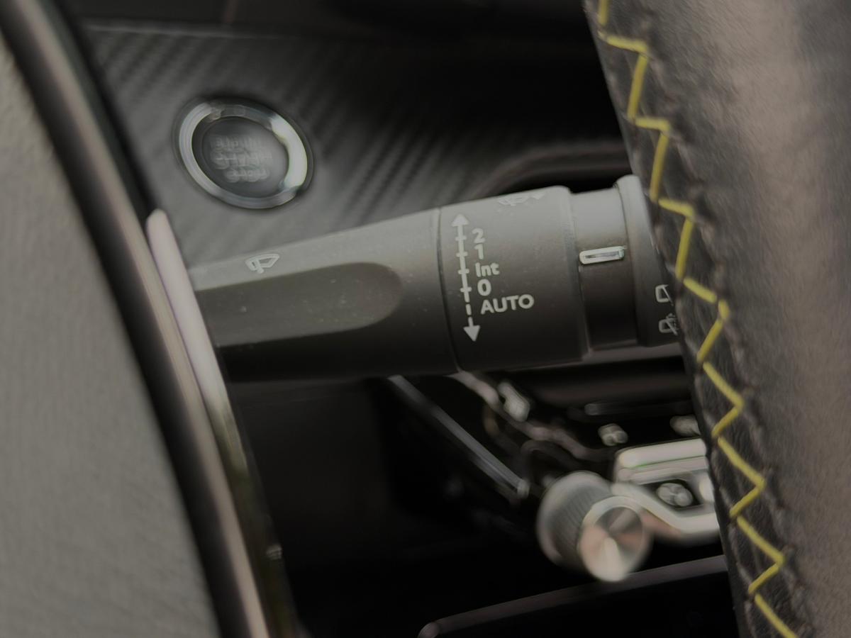 peugeot-208-2019-gasolina-1199cc