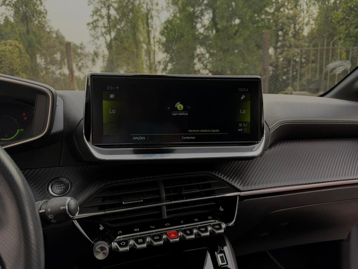 peugeot-208-2019-gasolina-1199cc