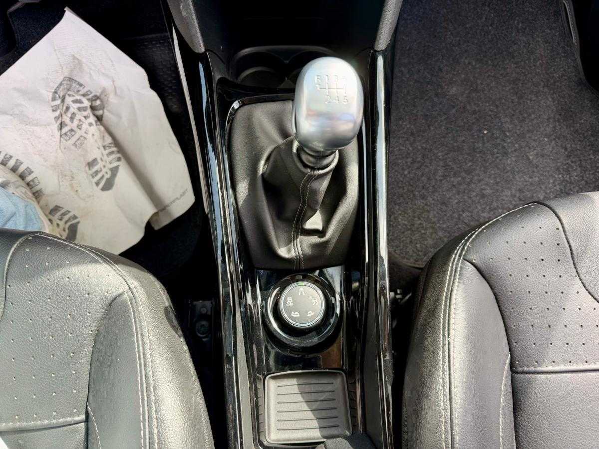 peugeot-2008-2017-gasolina-1199cc