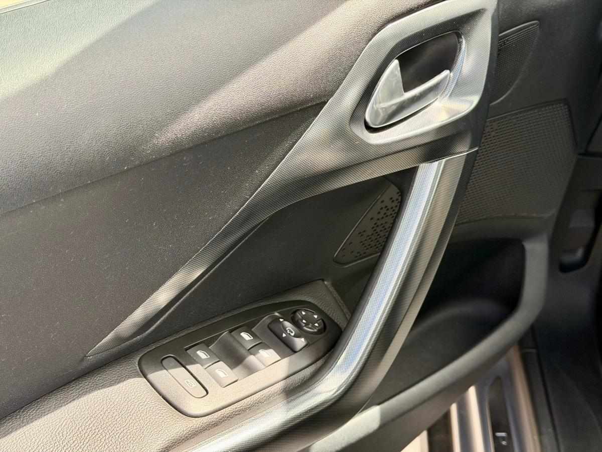 peugeot-2008-2017-gasolina-1199cc