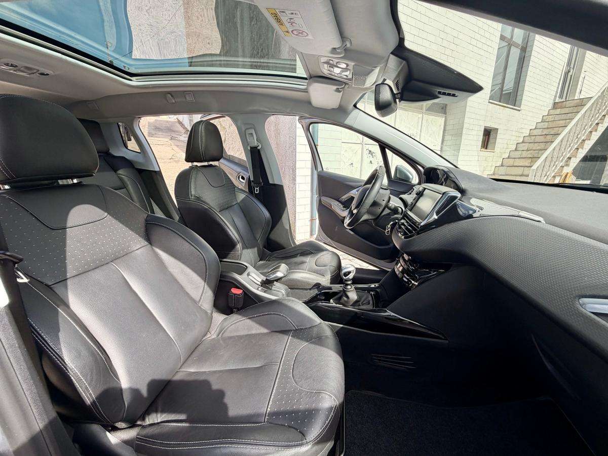 peugeot-2008-2017-gasolina-1199cc