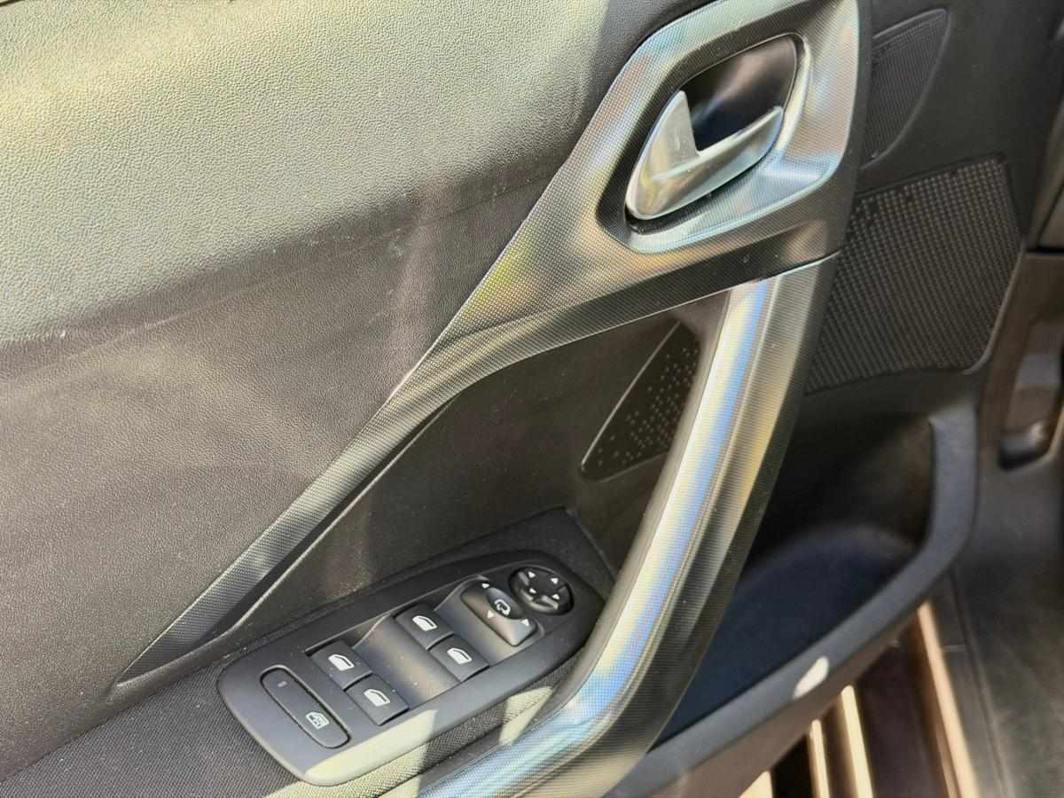 peugeot-2008-2016-gasolina-1199cc