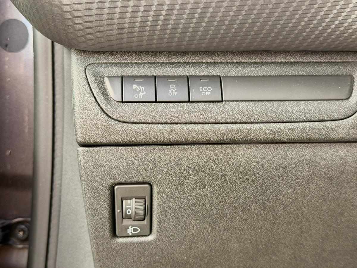 peugeot-2008-2016-gasolina-1199cc