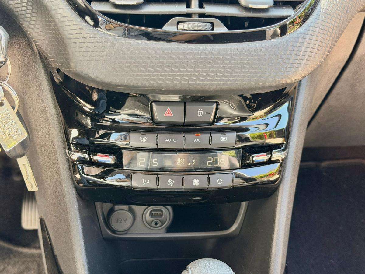 peugeot-2008-2016-gasolina-1199cc