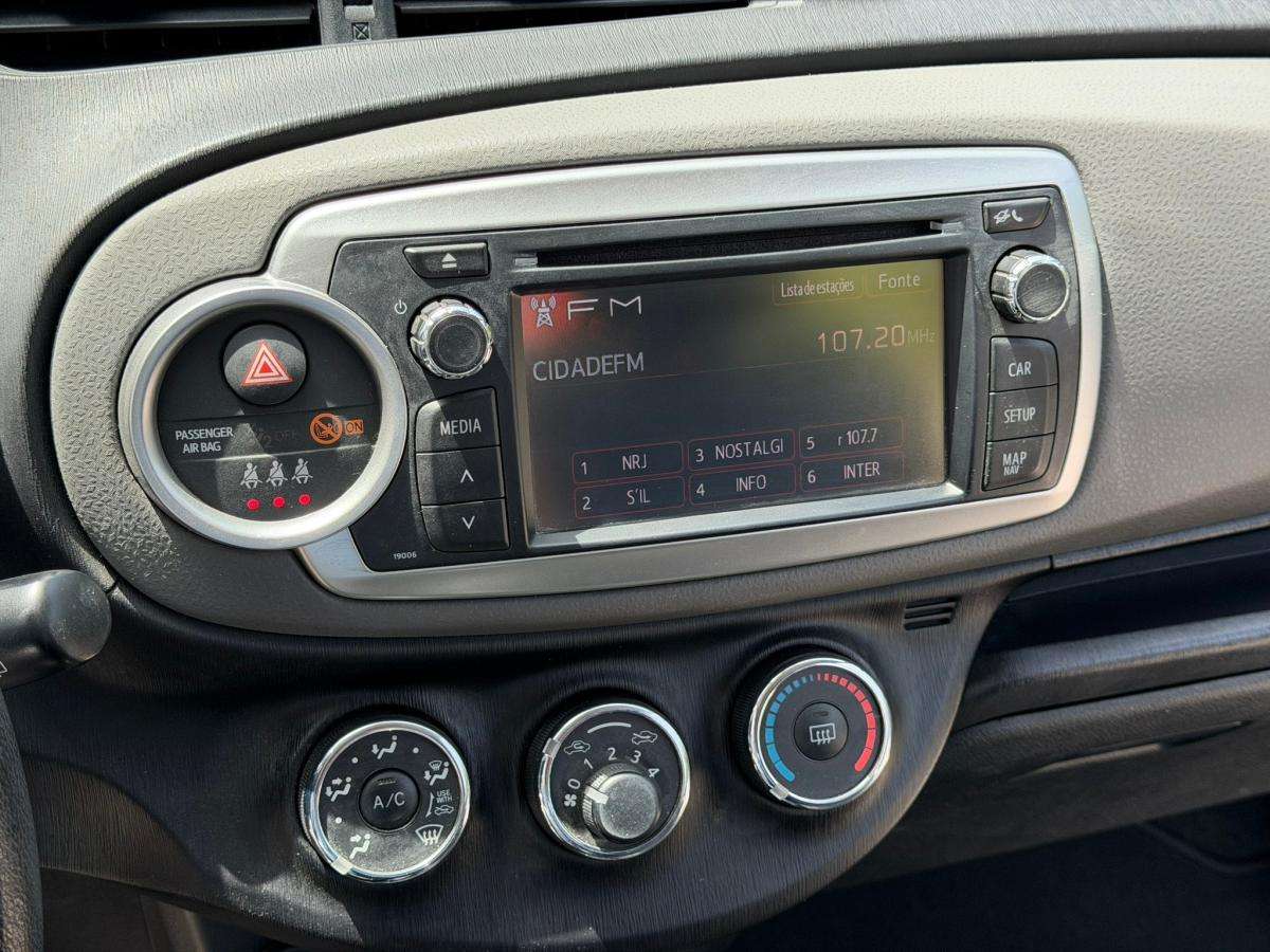 toyota-yaris-2013-gasolina-998cc