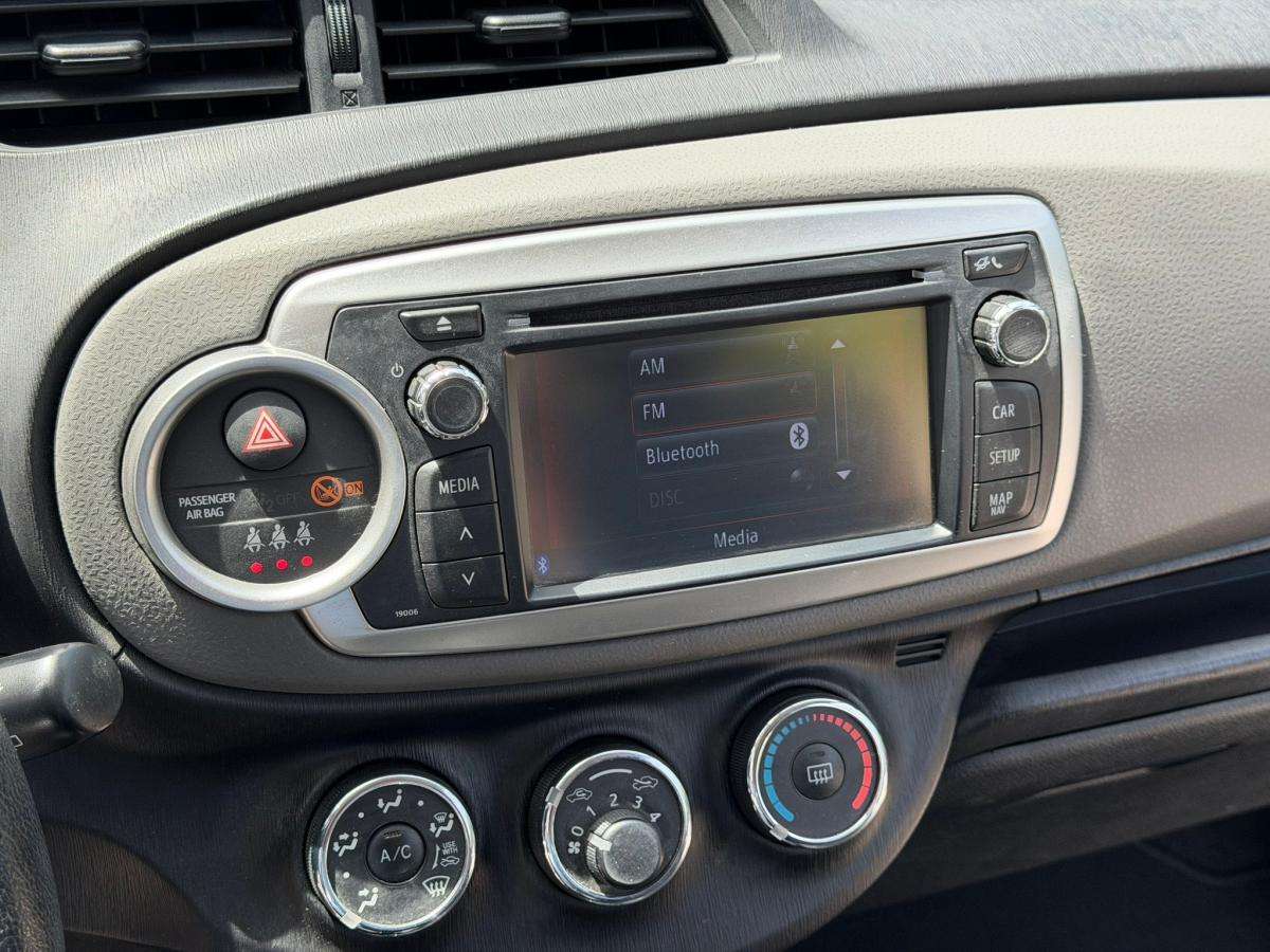 toyota-yaris-2013-gasolina-998cc