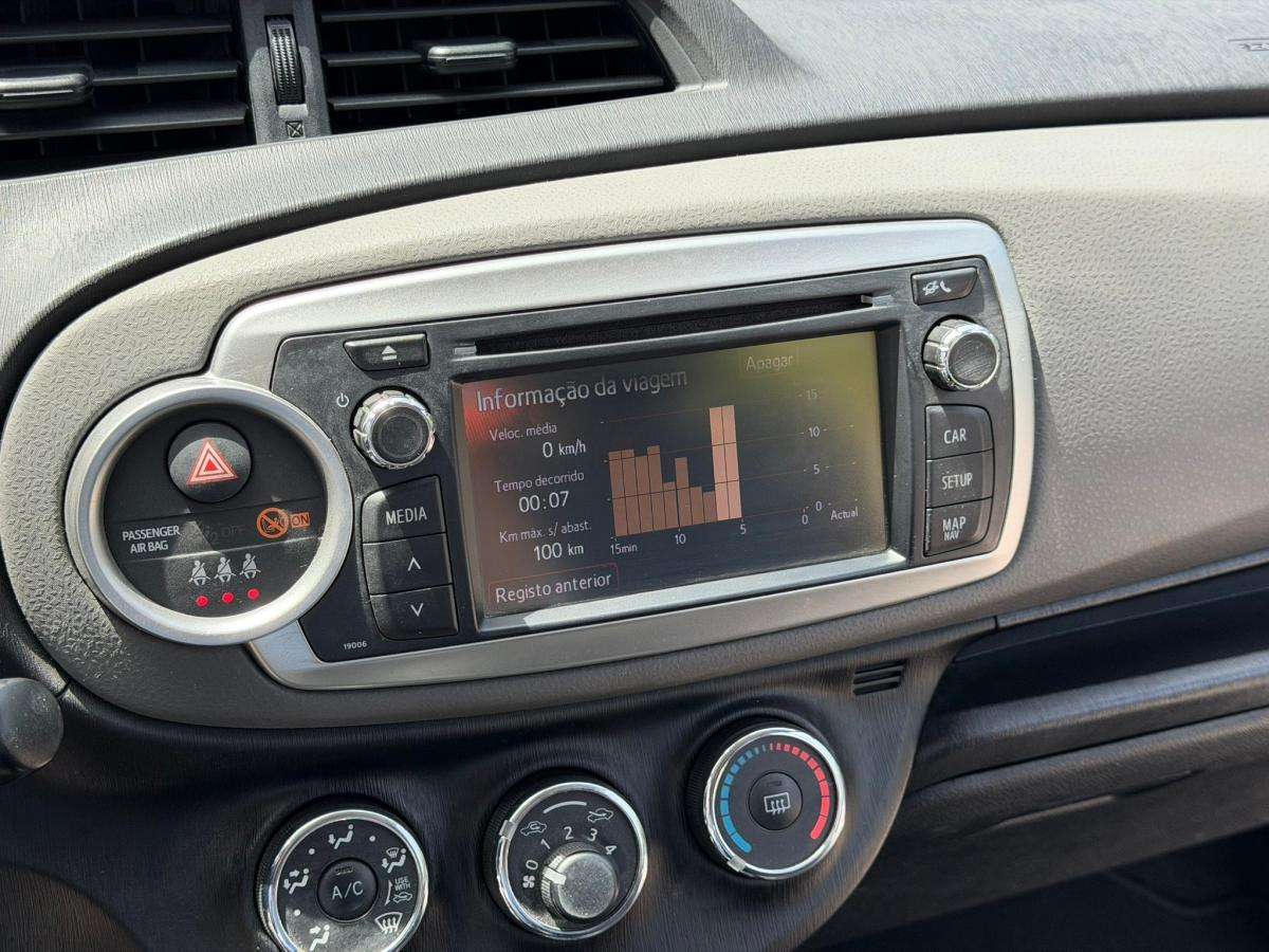 toyota-yaris-2013-gasolina-998cc