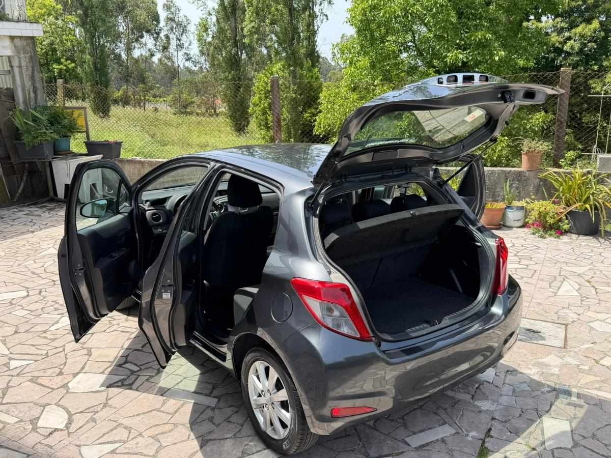 toyota-yaris-2013-gasolina-998cc