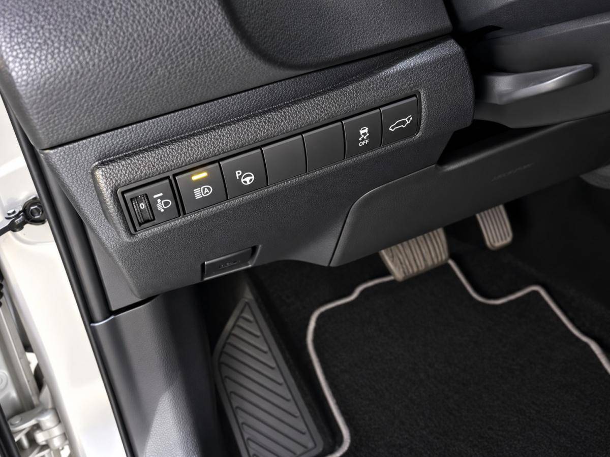 toyota-corolla-2019-hibrido-a-gasolina-1987cc