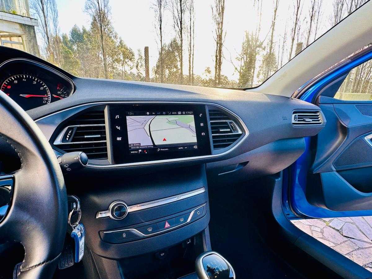 peugeot-308-2021-gasolina-1199cc