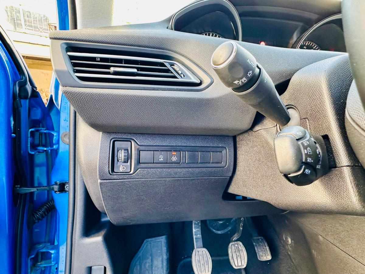 peugeot-308-2021-gasolina-1199cc
