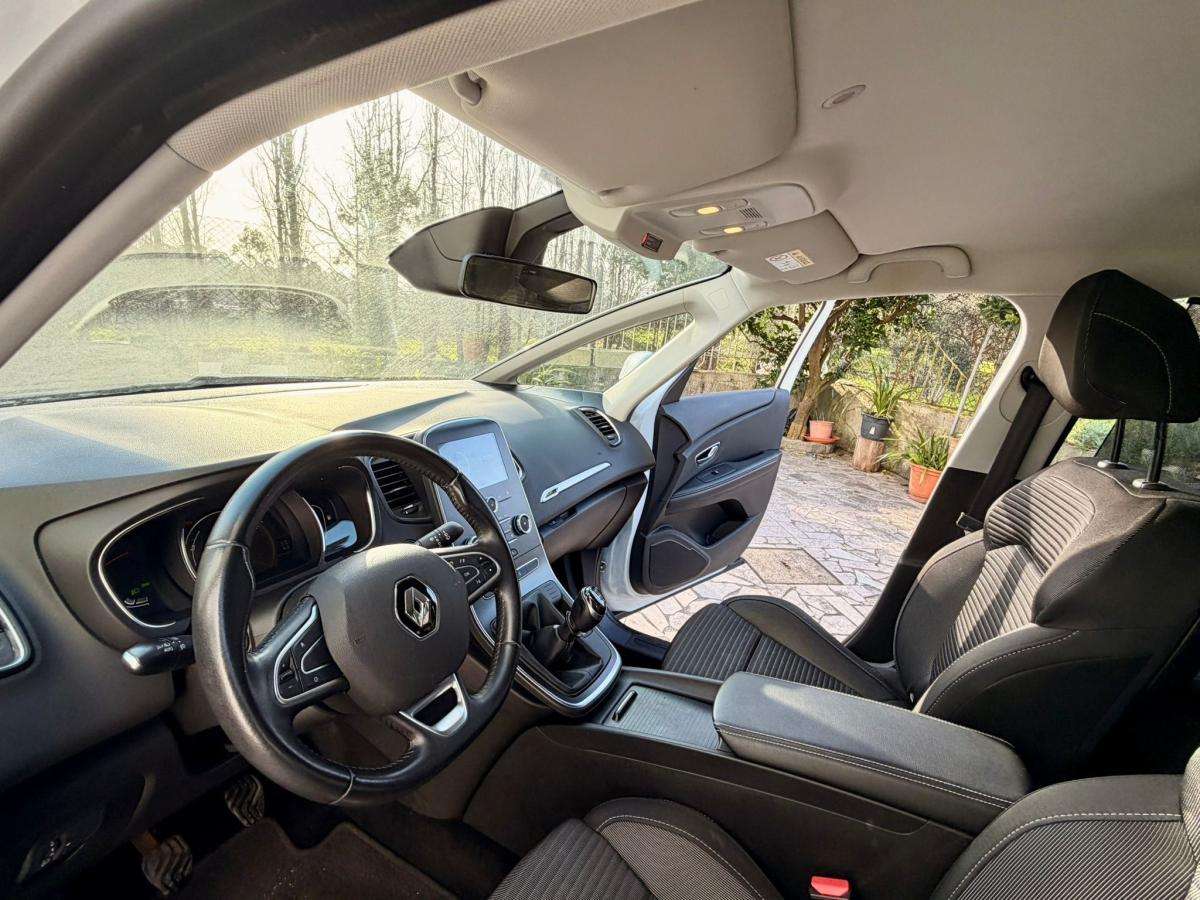 renault-scenic-2017-gasolina-1197cc