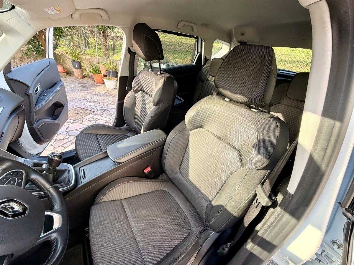 renault-scenic-2017-gasolina-1197cc