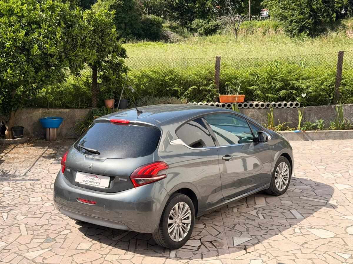 peugeot-208-2017-gasolina-1199cc