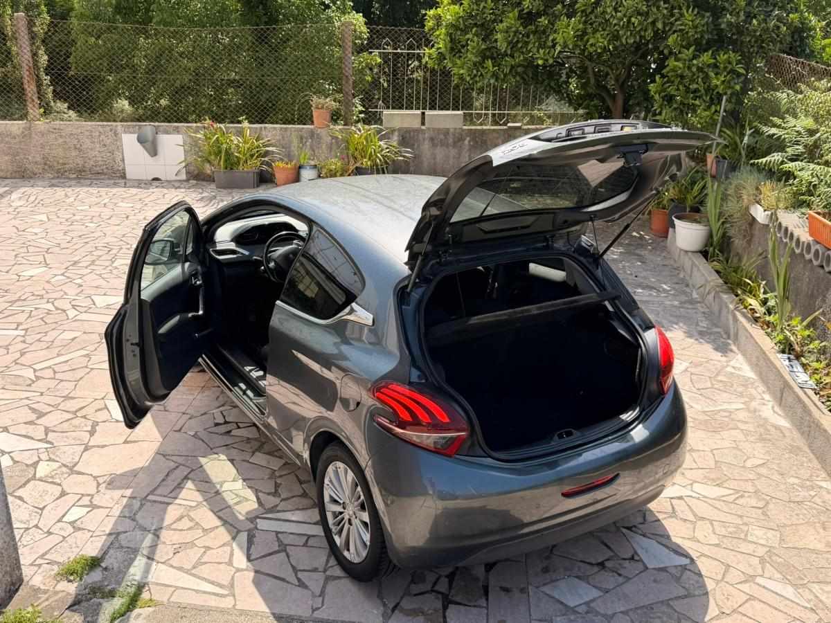peugeot-208-2017-gasolina-1199cc