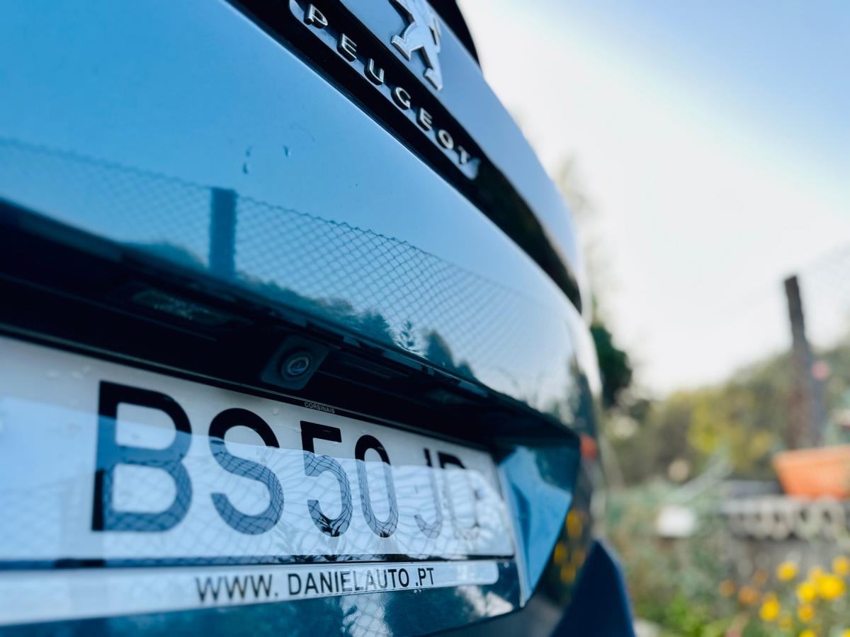 peugeot-5008-2017-gasolina-1199cc