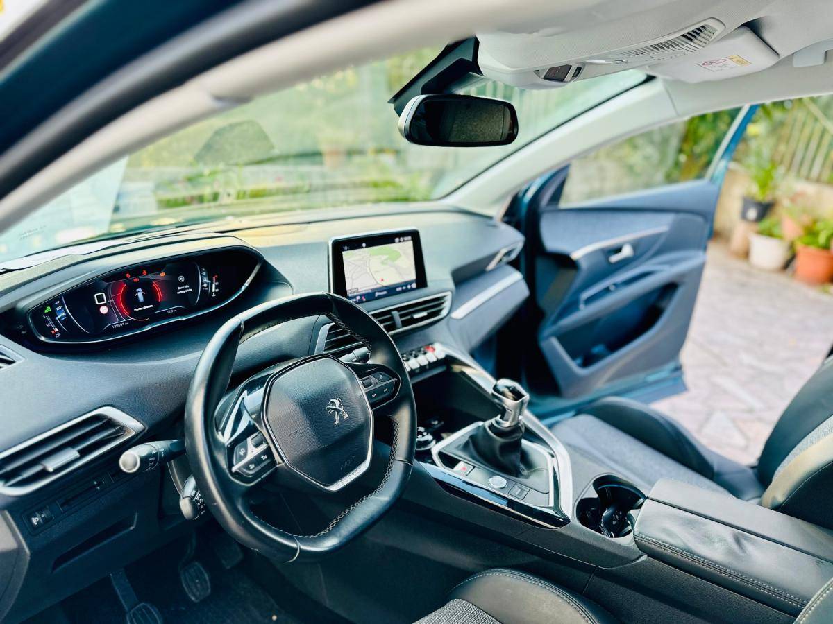 peugeot-5008-2017-gasolina-1199cc