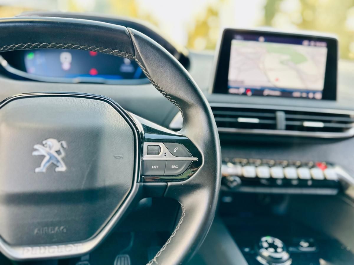 peugeot-5008-2017-gasolina-1199cc