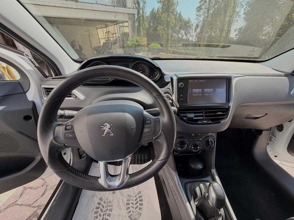 peugeot-2008-2016-gasolina-1199cc