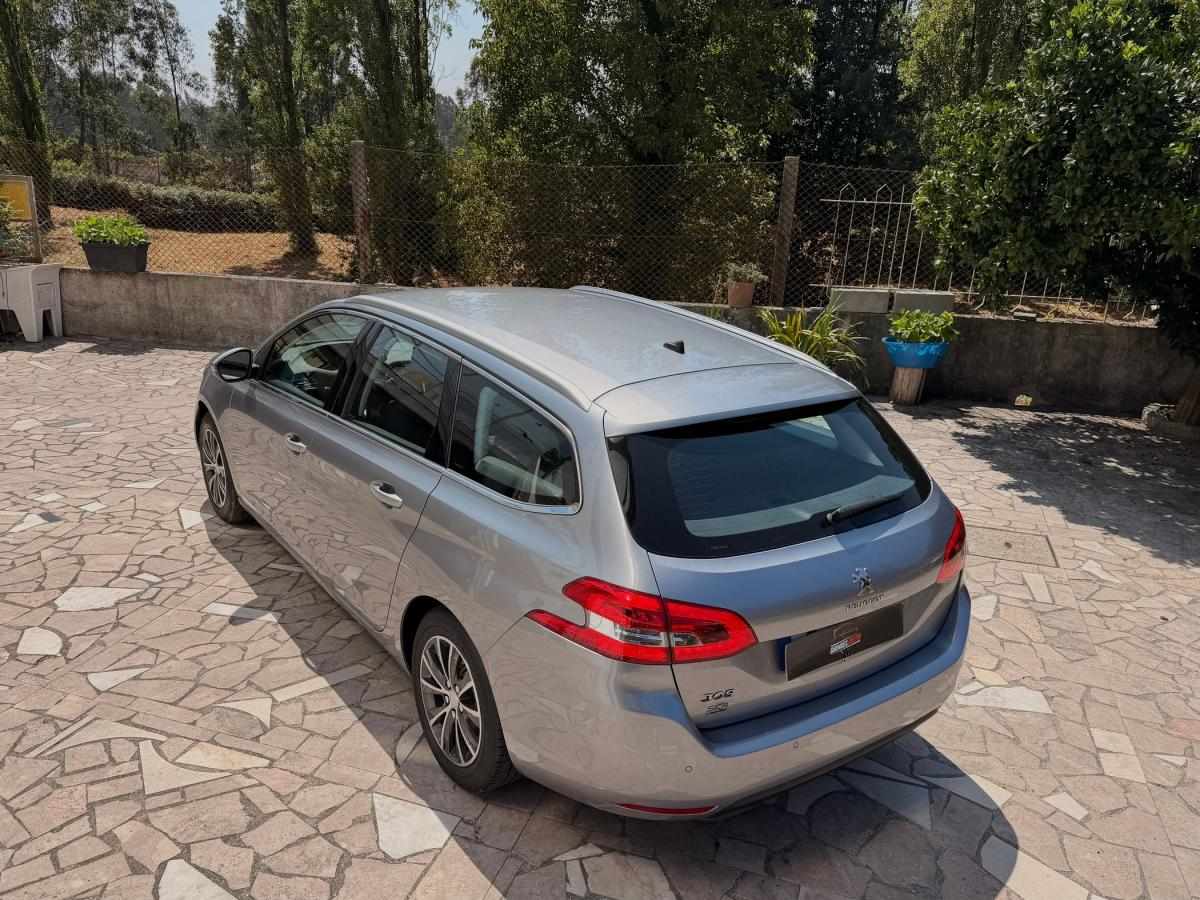 peugeot-308-sw-2015-gasolina-1199cc