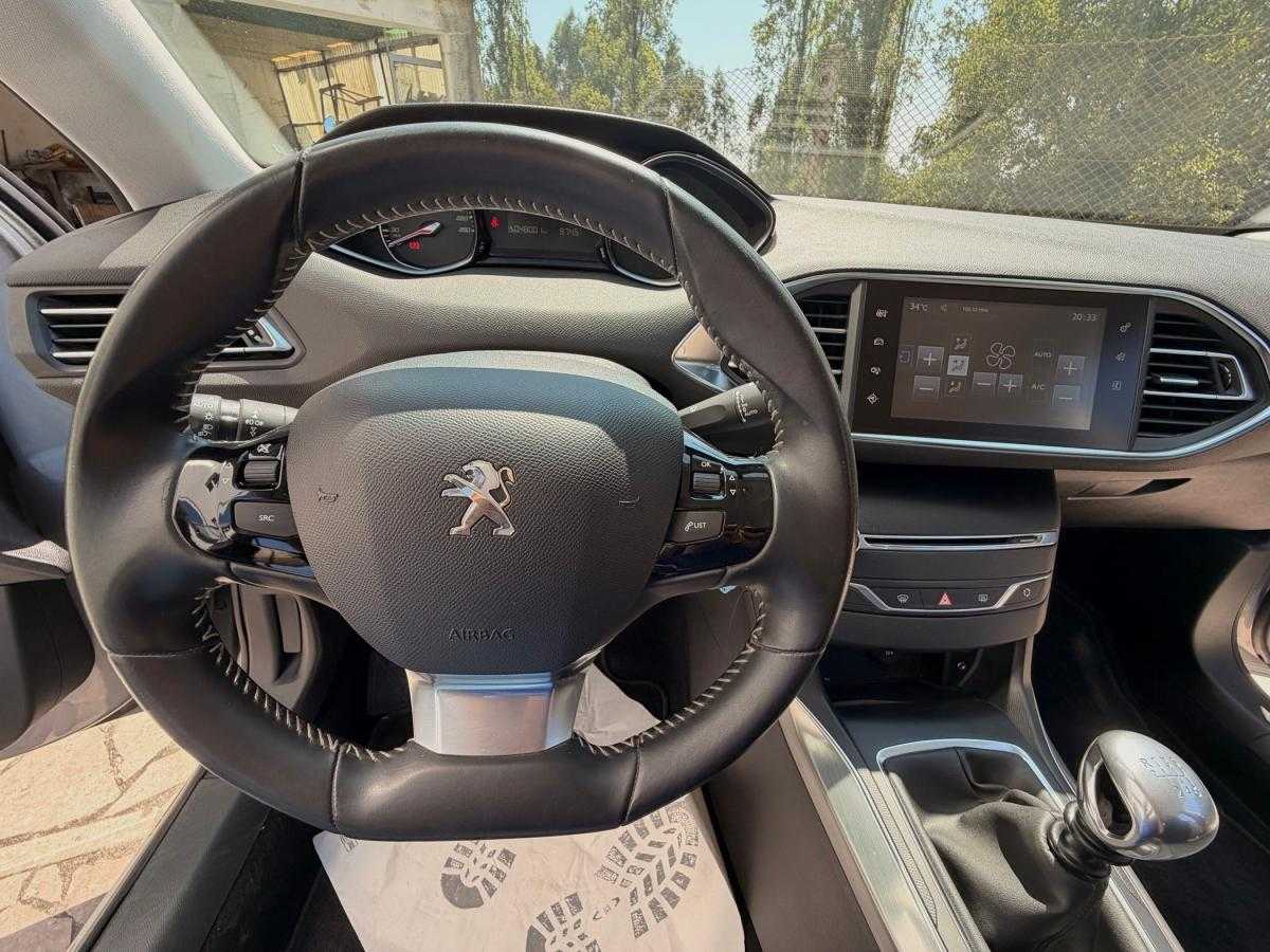 peugeot-308-sw-2015-gasolina-1199cc
