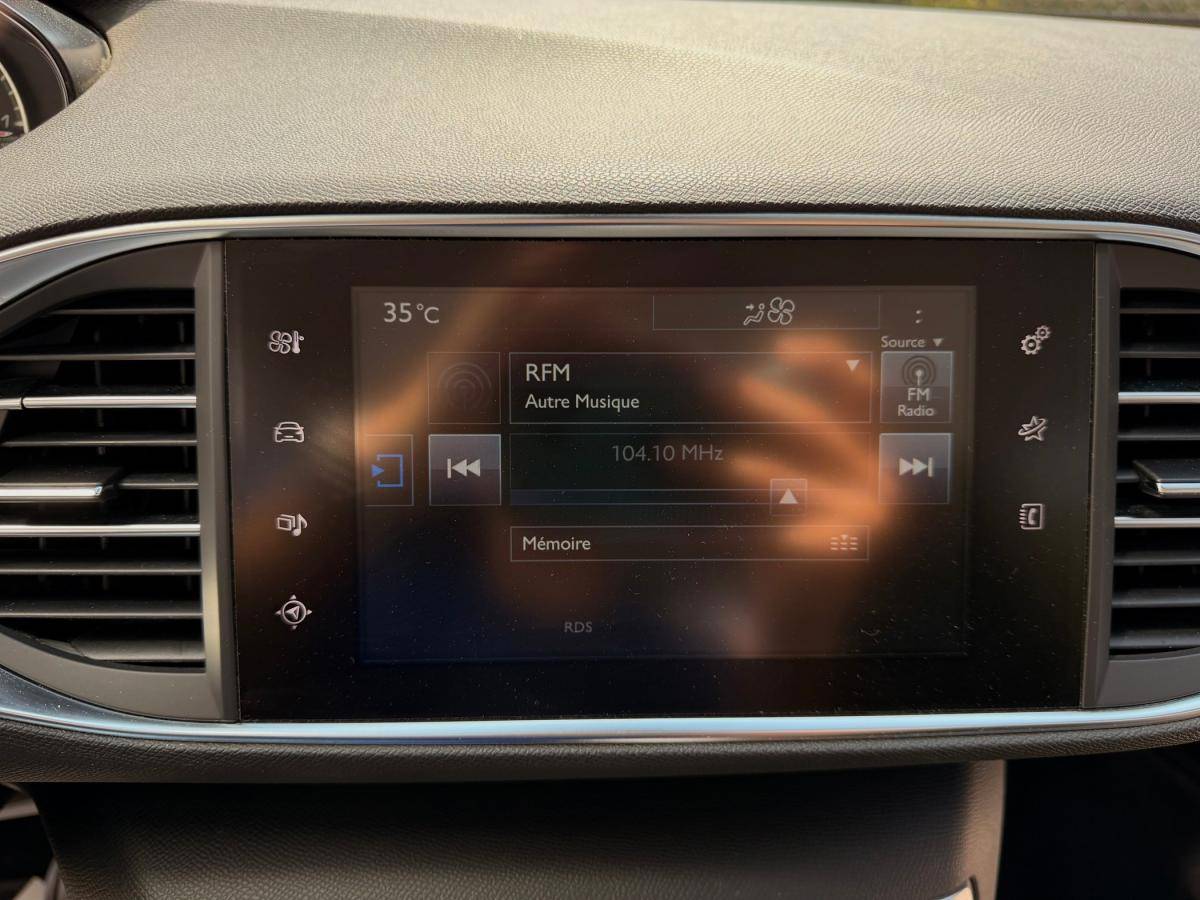 peugeot-308-sw-2015-gasolina-1199cc