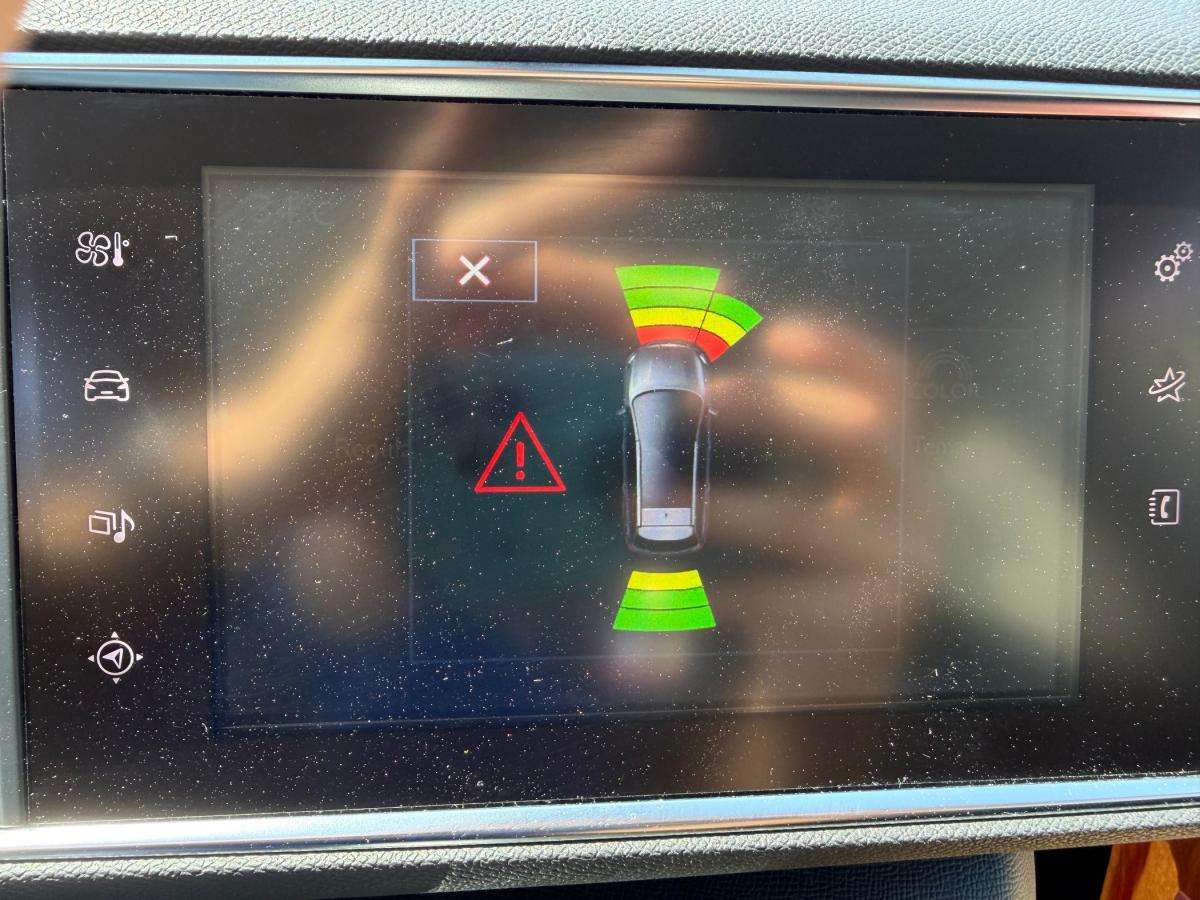 peugeot-308-sw-2015-gasolina-1199cc