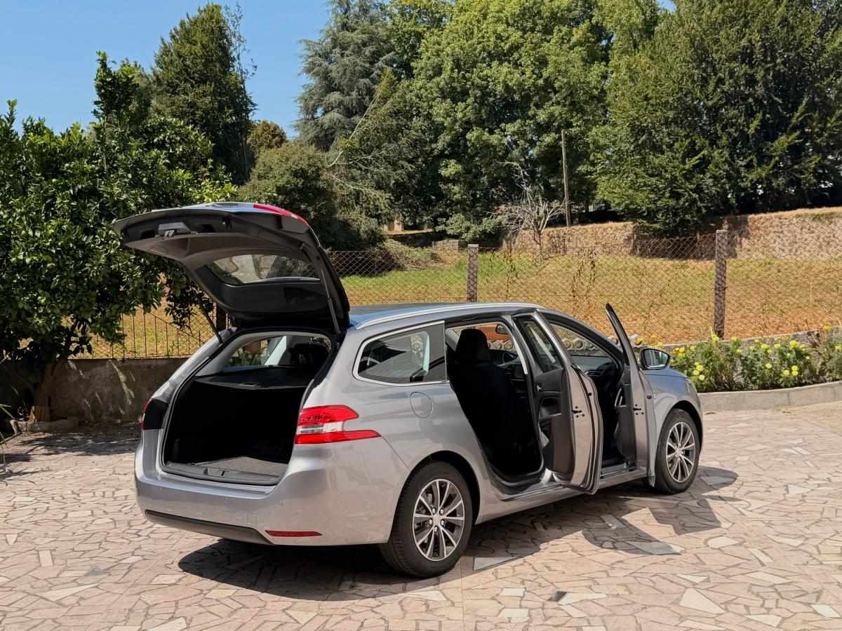 peugeot-308-sw-2015-gasolina-1199cc