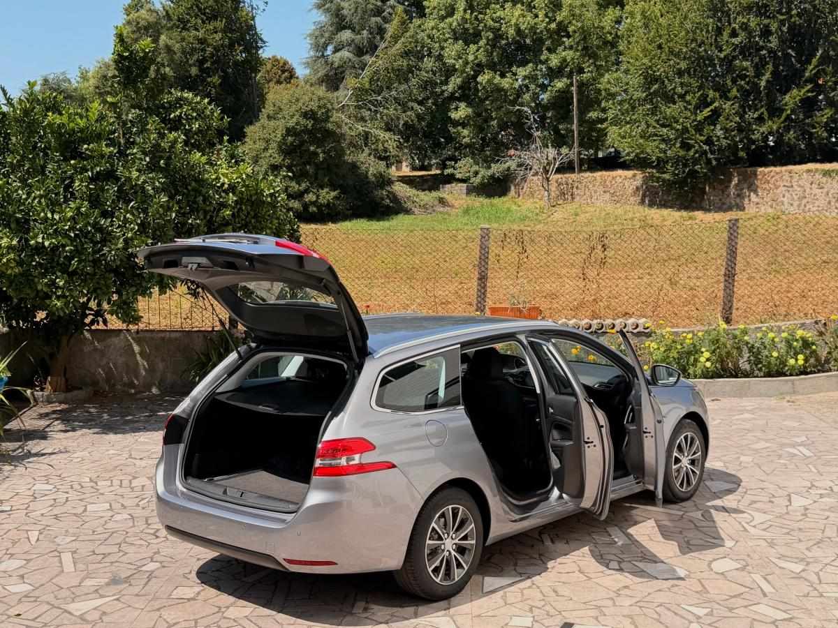peugeot-308-sw-2015-gasolina-1199cc
