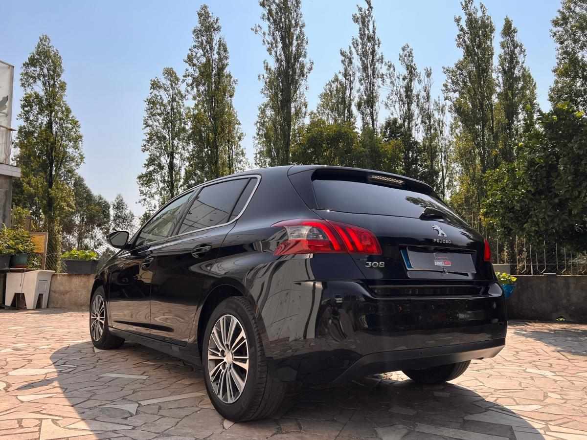 peugeot-308-2020-gasolina-1199cc
