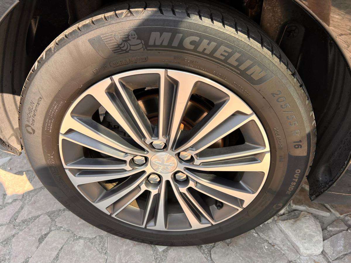 peugeot-308-2020-gasolina-1199cc